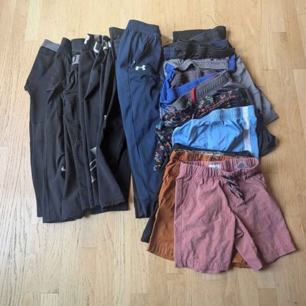 Nike and Under Armour Boys Athletic bottoms Lot